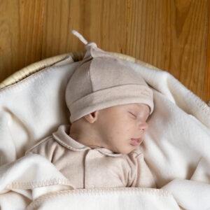 Alternative view of Gorro con NUDO AJUSTABLE