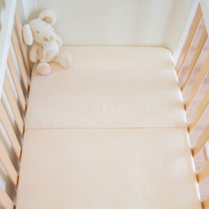 Fitted sheet for cribs